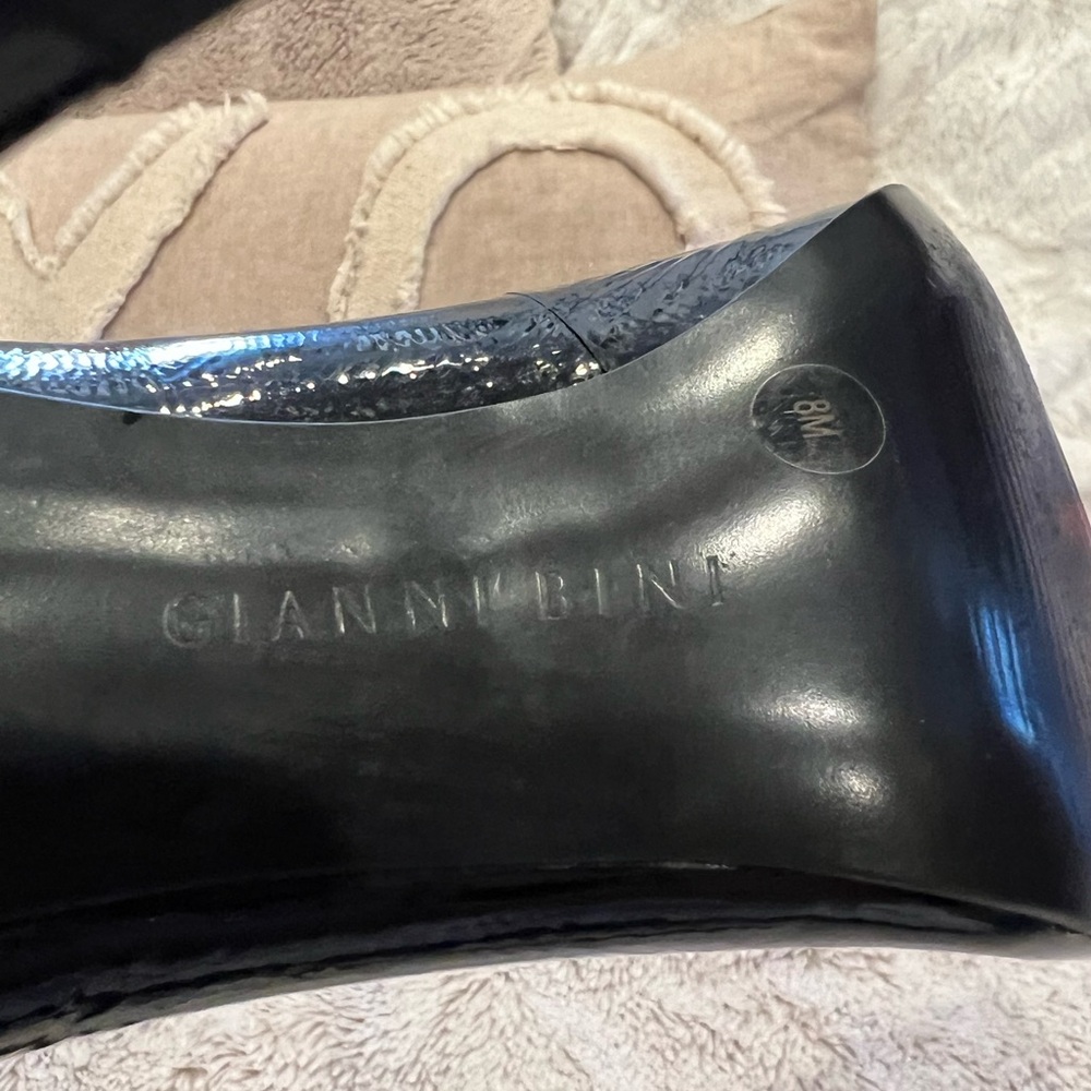 Gianni Bini Women’s Black heels, Size 8 - Picture 7 of 8
